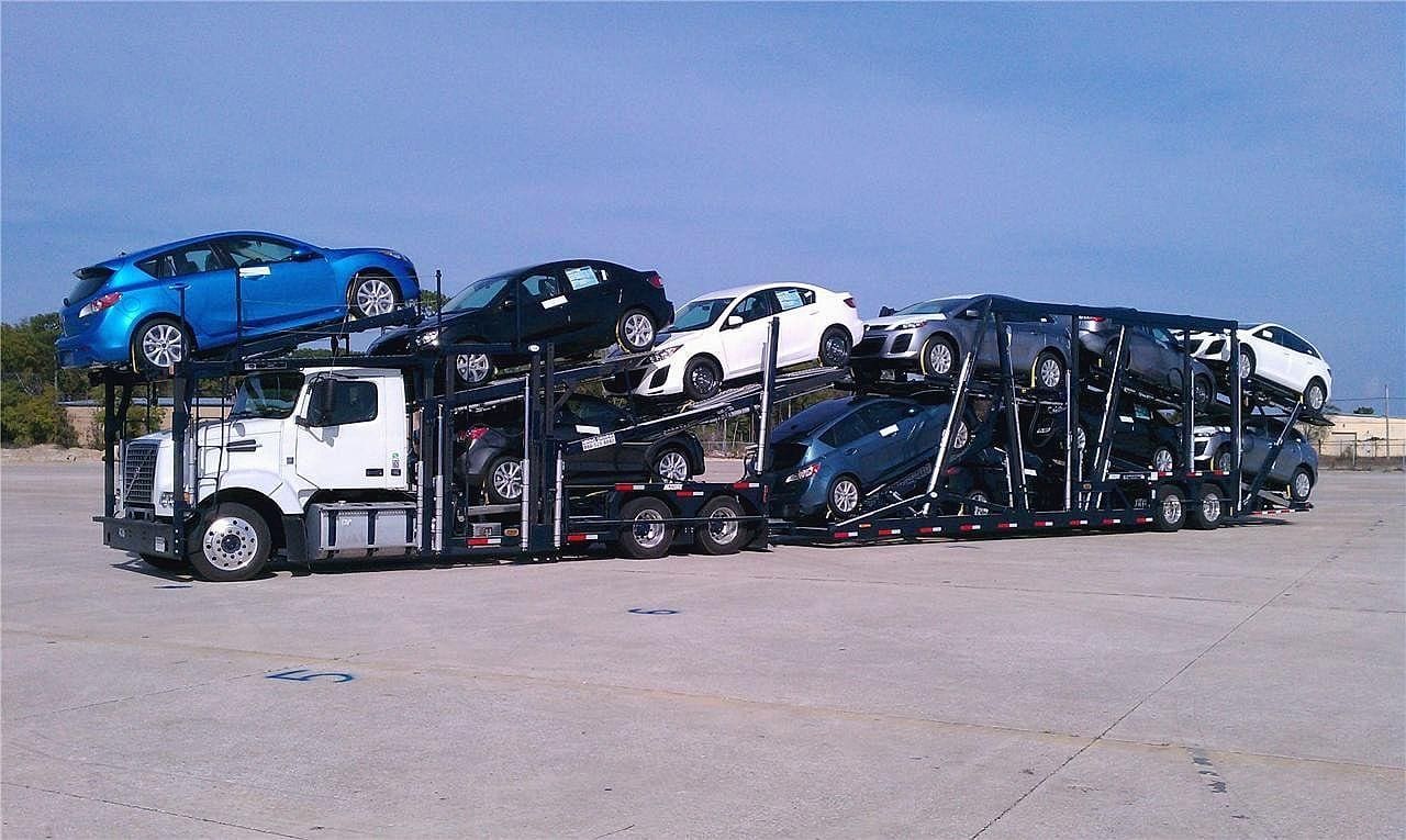 driven pull back car carrier truck
